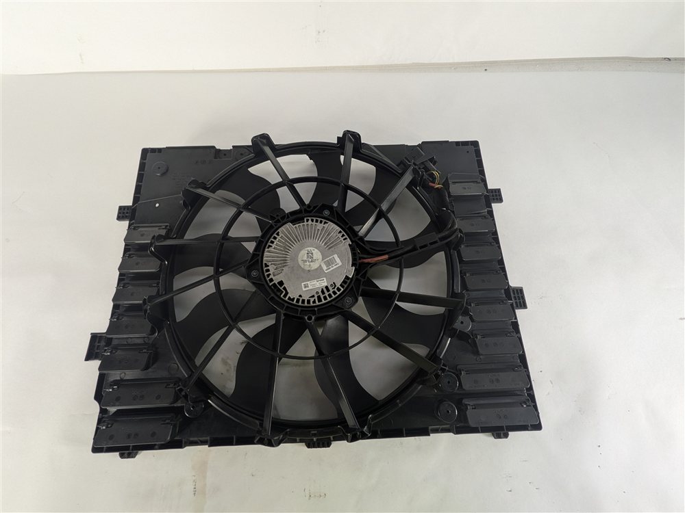 Thumbnail 3: 2011-2018 PORSCHE CAYENNE HYBRID (958) RADIATOR COOLING FAN w/ SHROUD
