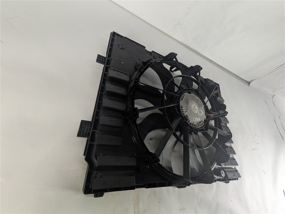 Thumbnail 4: 2011-2018 PORSCHE CAYENNE HYBRID (958) RADIATOR COOLING FAN w/ SHROUD