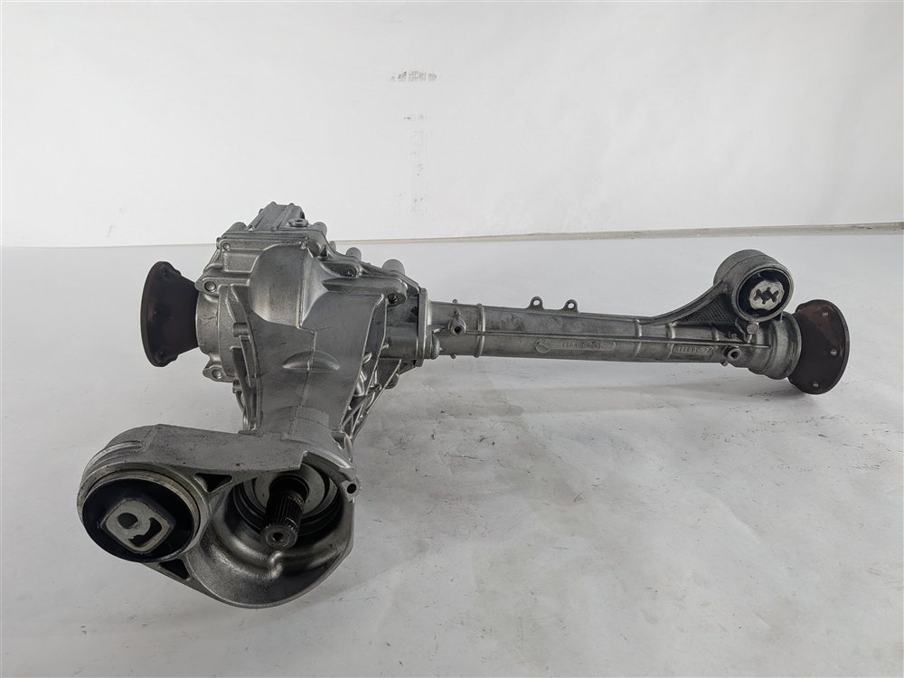 Thumbnail 2: 11-18 PORSCHE CAYENNE (958) 3.0L FRONT DIFFERENTIAL GEAR CARRIER w/ OUTPUT SHAFT