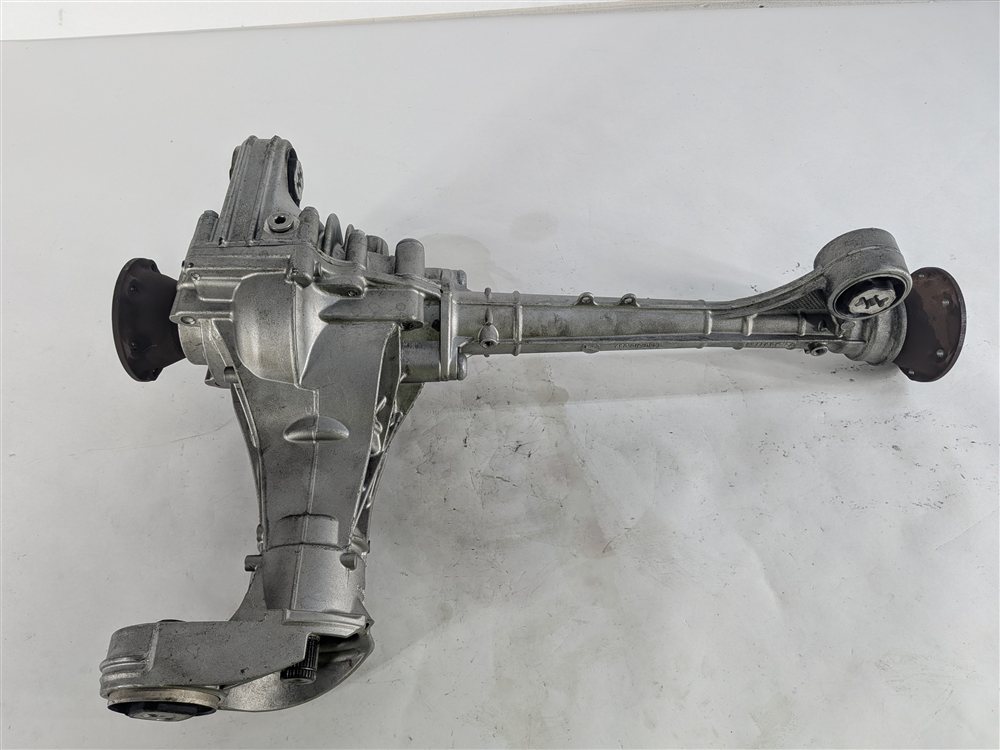Thumbnail 3: 11-18 PORSCHE CAYENNE (958) 3.0L FRONT DIFFERENTIAL GEAR CARRIER w/ OUTPUT SHAFT