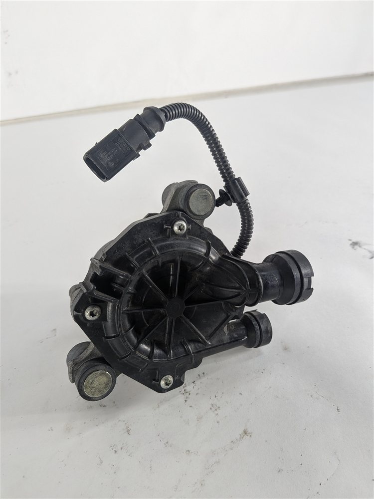 2011-2018 PORSCHE CAYENNE (958) 3.0L ENGINE SECONDARY AIR INJECTION SMOG PUMP