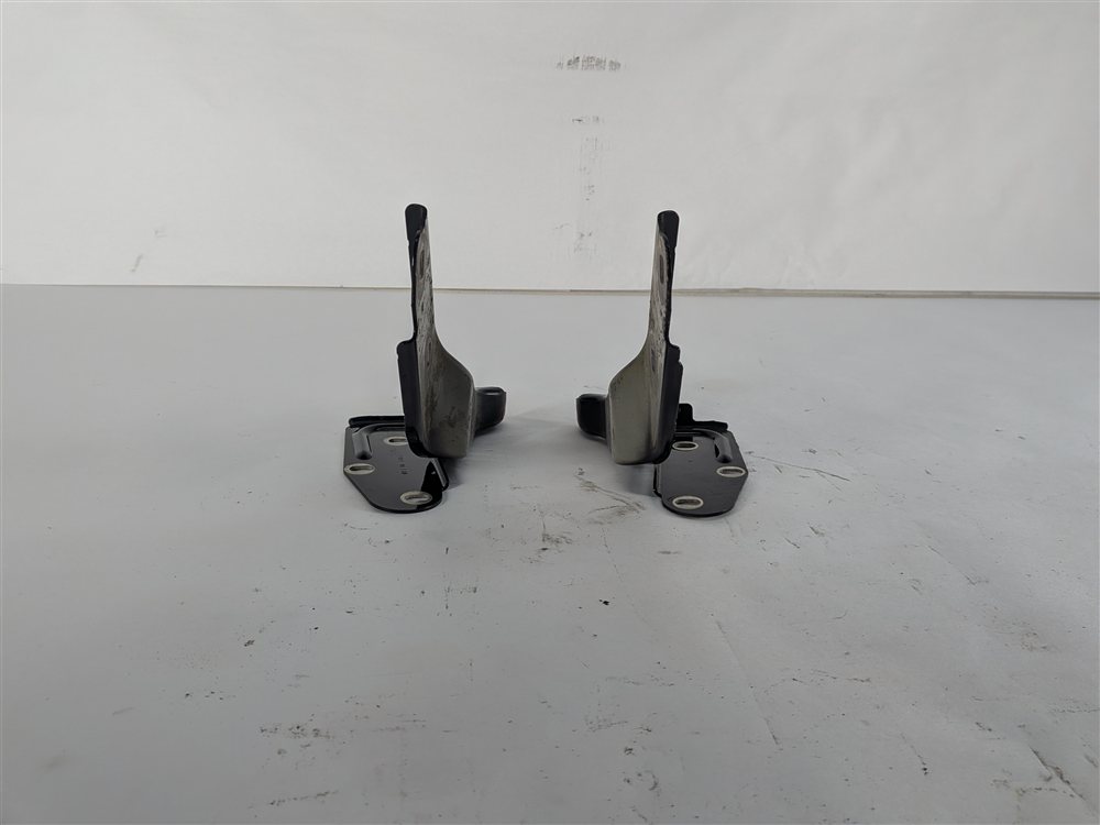 Thumbnail 2: 2015-2018 CAYENNE (958) FRONT LEFT & RIGHT HOOD HINGE SET-2 (Black)