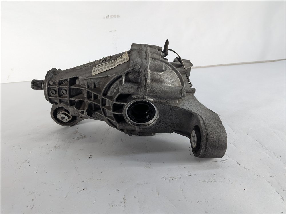 Thumbnail 2: 2015-2018 PORSCHE CAYENNE (958) 3.0L - REAR DIFFERENTIAL GEAR CARRIER ASSEMBLY