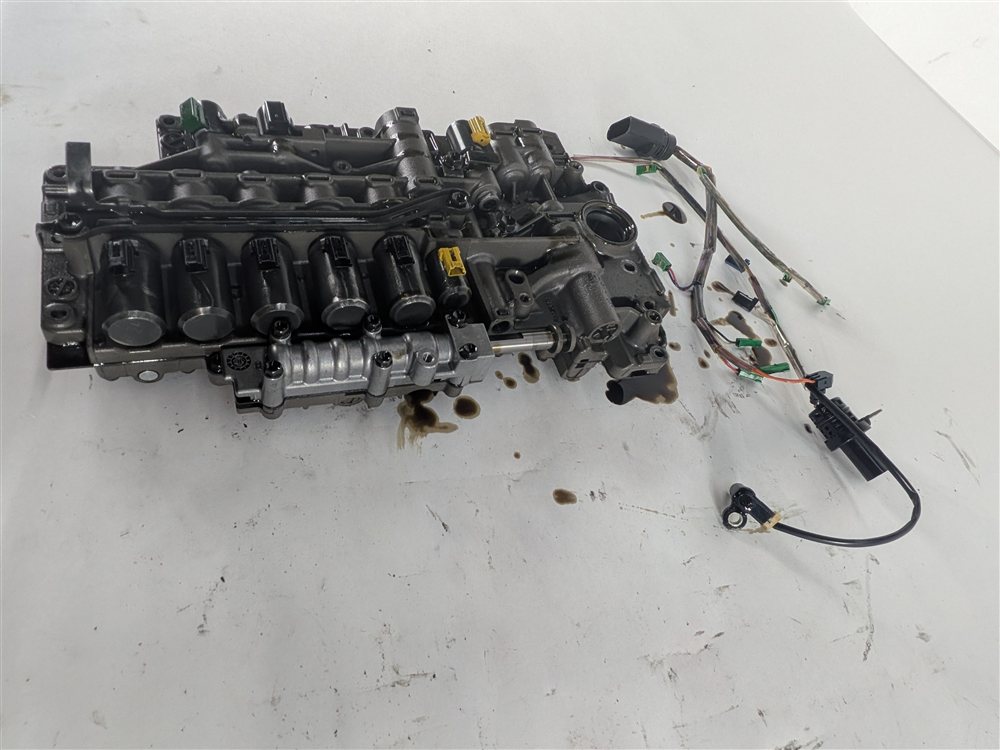 Thumbnail 5: 11-18 CAYENNE PANAMERA (958 970 G1) 0C8 TR80-SD AUTO TRANSMISSION VALVE BODY