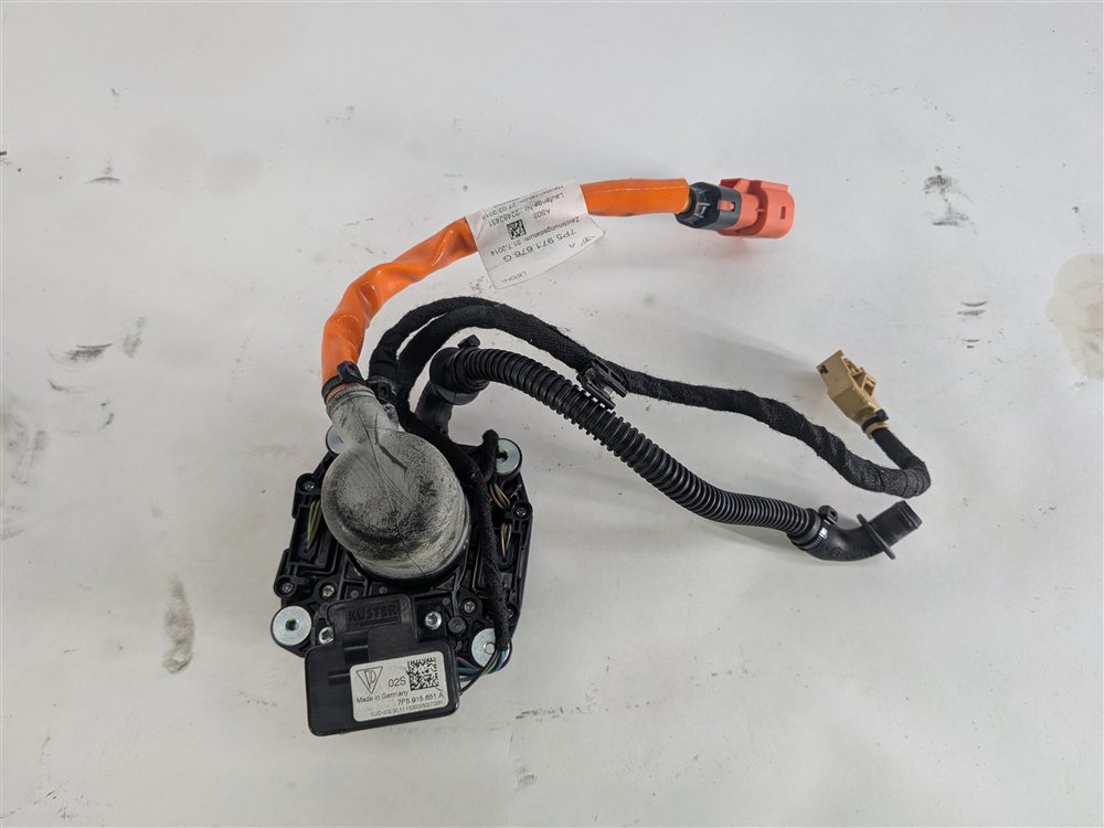 Thumbnail 6: 2016 PORSCHE CAYENNE 958 HYBRID HIGH VOLTAGE EV CHARGING SOCKET INLET PORT
