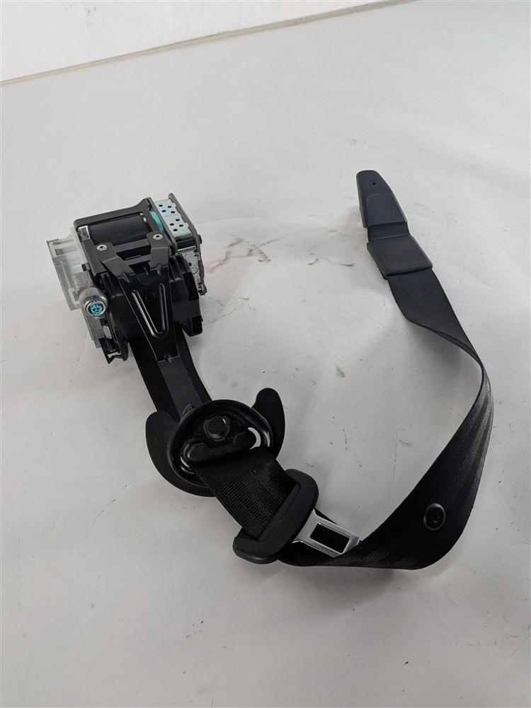 2011-2018 PORSCHE CAYENNE (958) LEFT FRONT DRIVER SEATBELT RETRACTOR (Black)