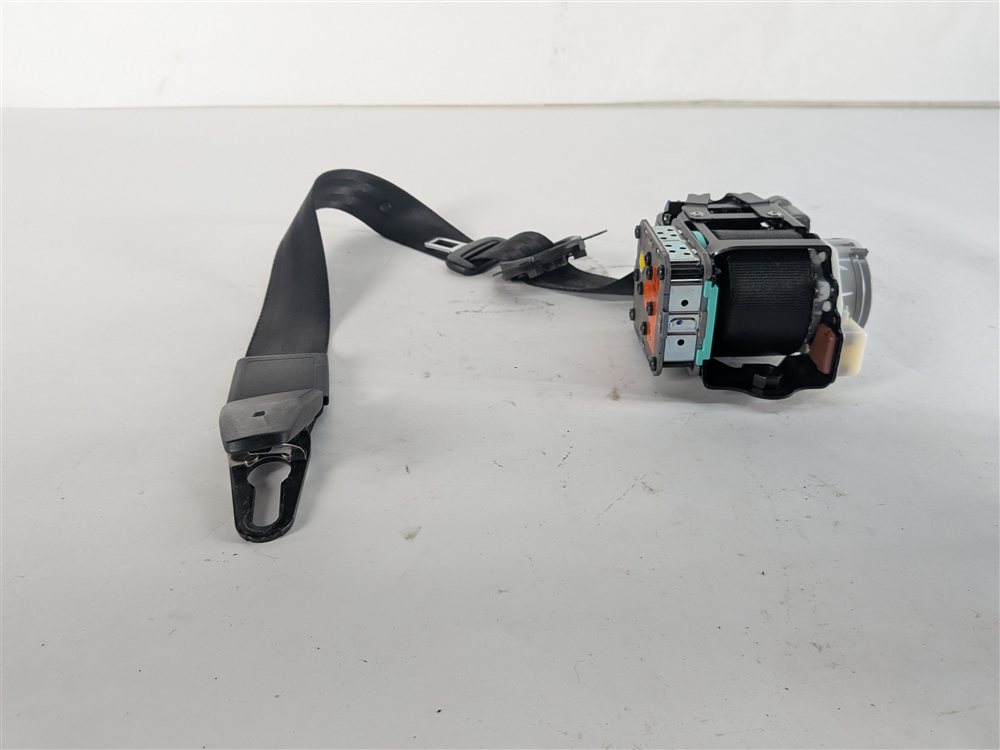 Thumbnail 6: 2011-2018 PORSCHE CAYENNE (958) LEFT FRONT DRIVER SEATBELT RETRACTOR (Black)