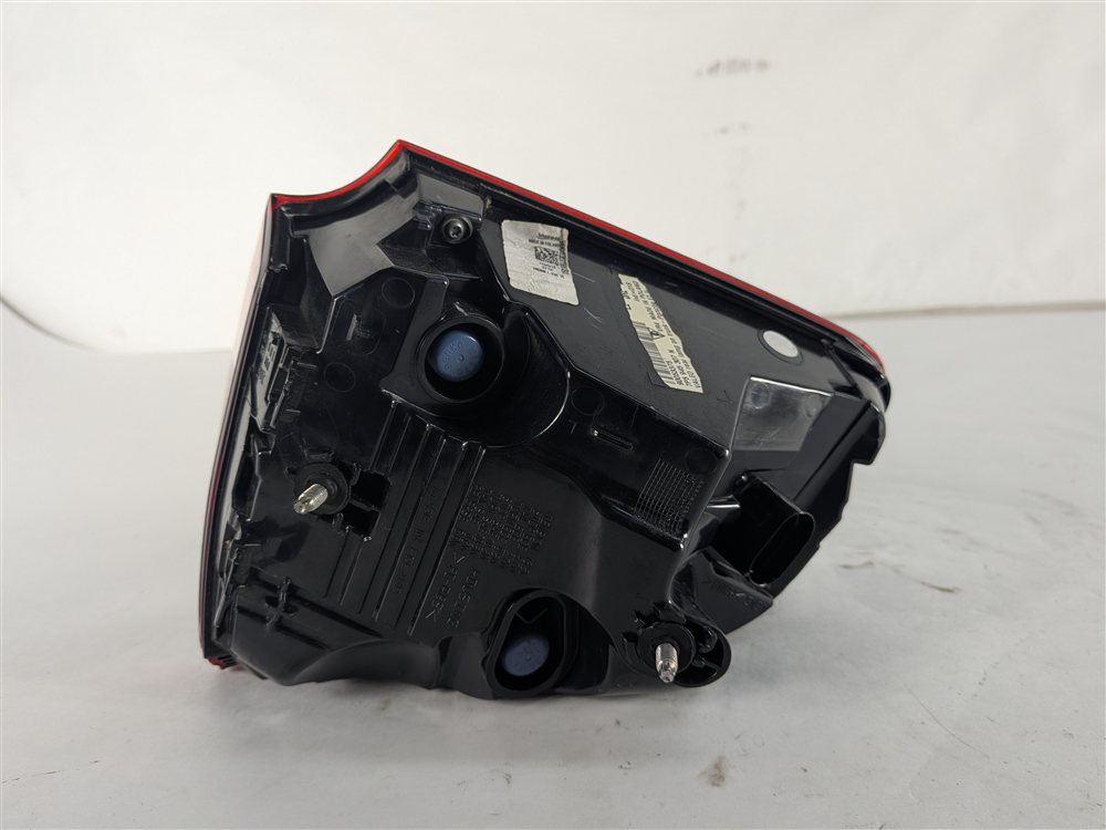 Thumbnail 7: 2015-2018 PORSCHE CAYENNE (958) REAR LEFT DRIVER INNER TAILLIGHT LIGHT LAMP