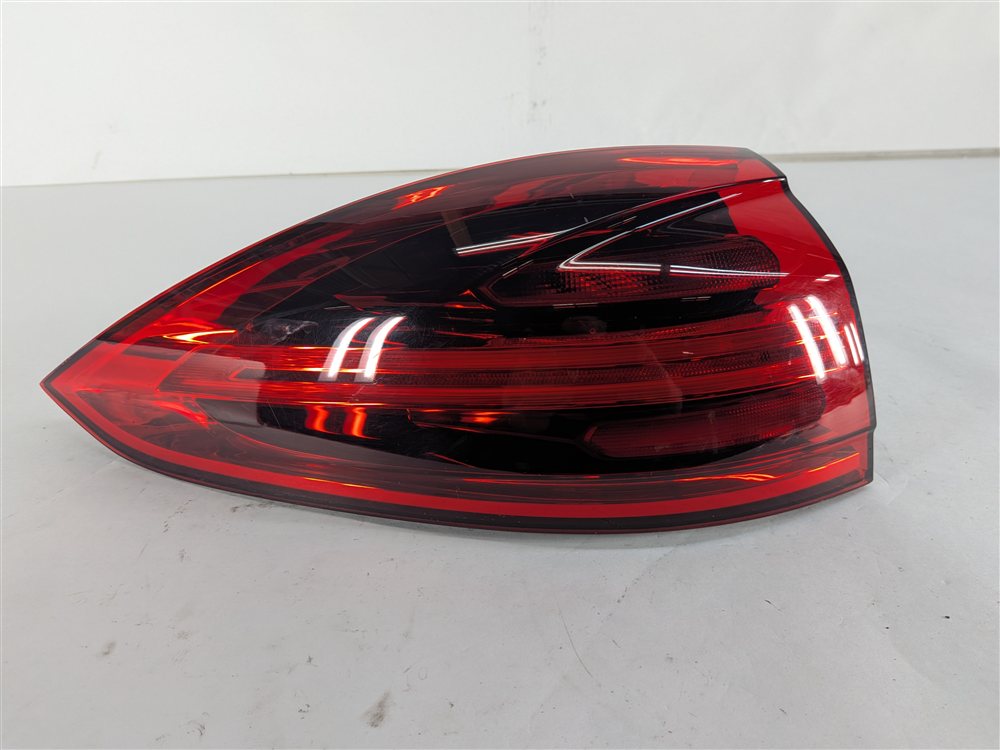 Thumbnail 3: 15-18 PORSCHE CAYENNE (958) REAR LEFT DRIVER OUTER TAILLIGHT BRAKE LIGHT LAMP