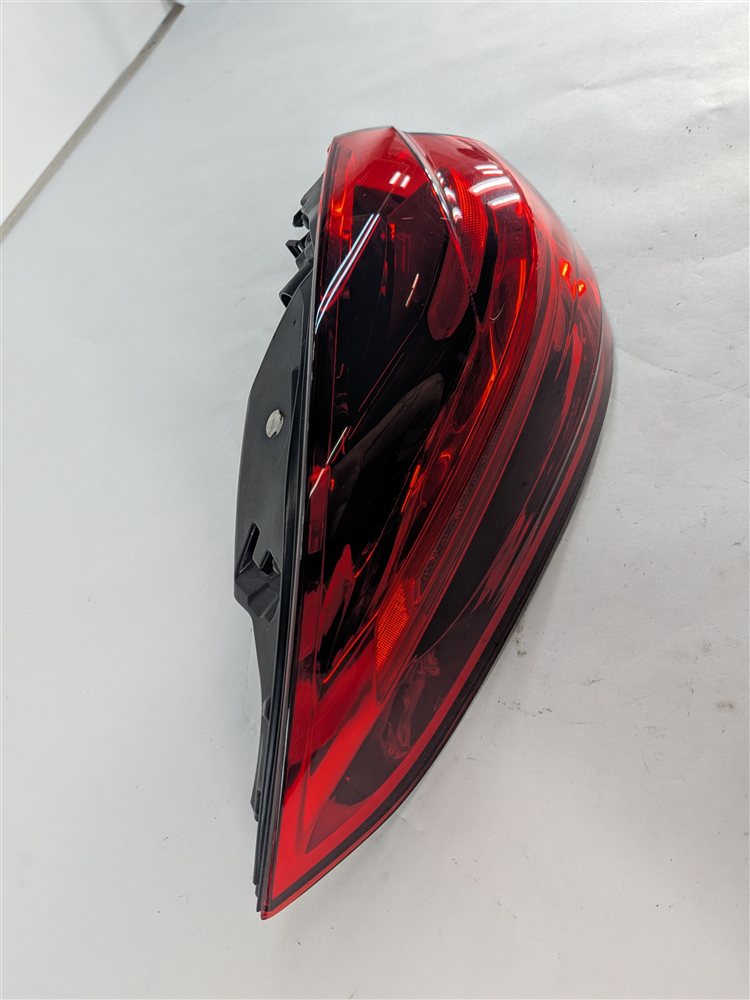 Thumbnail 6: 15-18 PORSCHE CAYENNE (958) REAR LEFT DRIVER OUTER TAILLIGHT BRAKE LIGHT LAMP