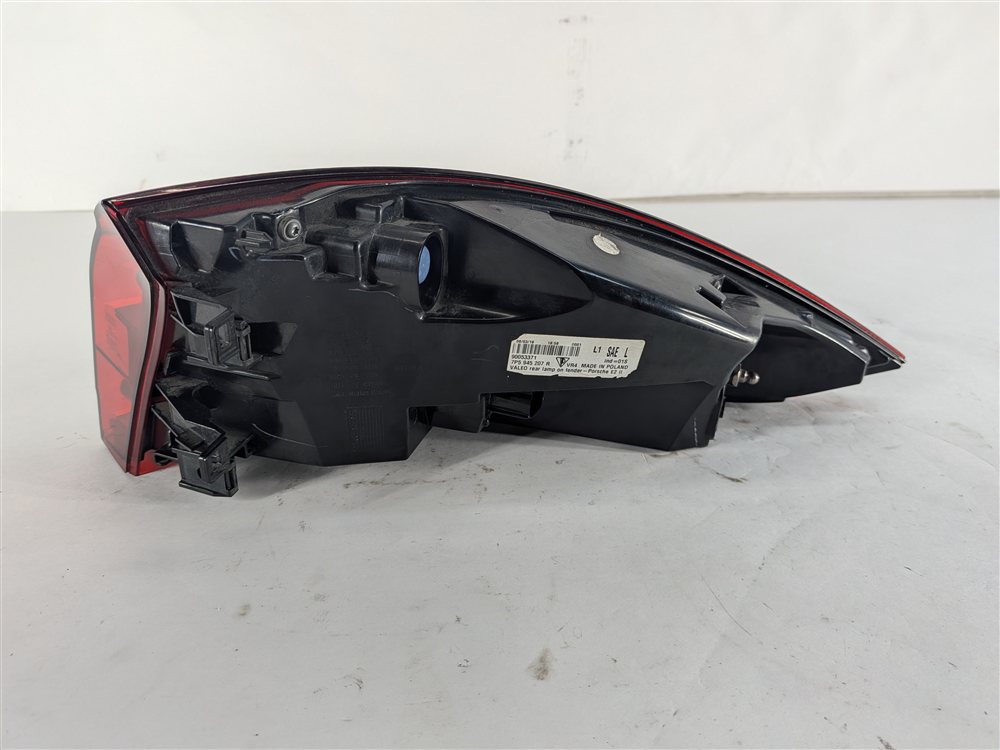 Thumbnail 7: 15-18 PORSCHE CAYENNE (958) REAR LEFT DRIVER OUTER TAILLIGHT BRAKE LIGHT LAMP