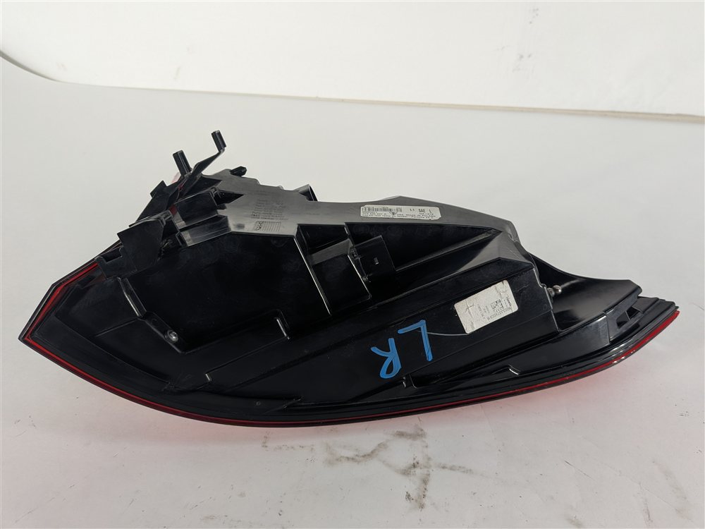 Thumbnail 8: 15-18 PORSCHE CAYENNE (958) REAR LEFT DRIVER OUTER TAILLIGHT BRAKE LIGHT LAMP