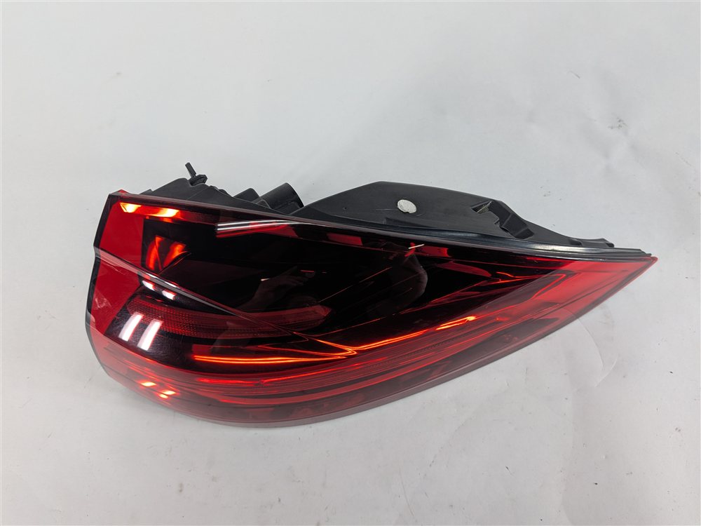 Thumbnail 4: 15-18 PORSCHE CAYENNE (958) REAR RIGHT PASSENGER TAILLIGHT BRAKE LIGHT LAMP