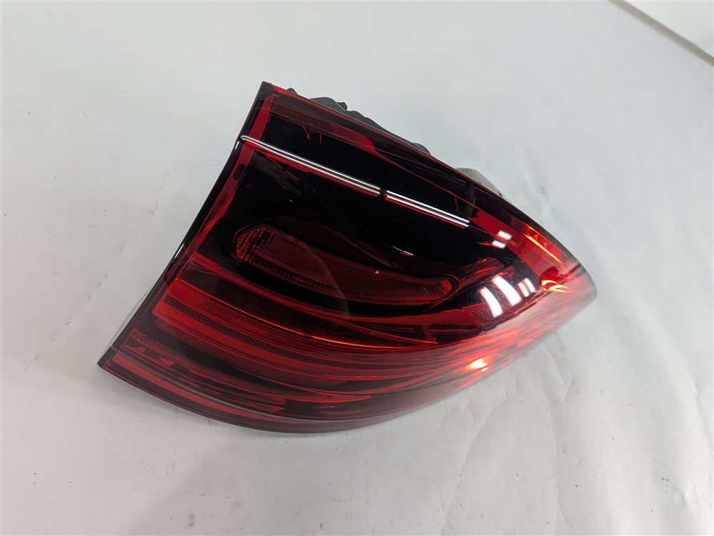 Thumbnail 6: 15-18 PORSCHE CAYENNE (958) REAR RIGHT PASSENGER TAILLIGHT BRAKE LIGHT LAMP