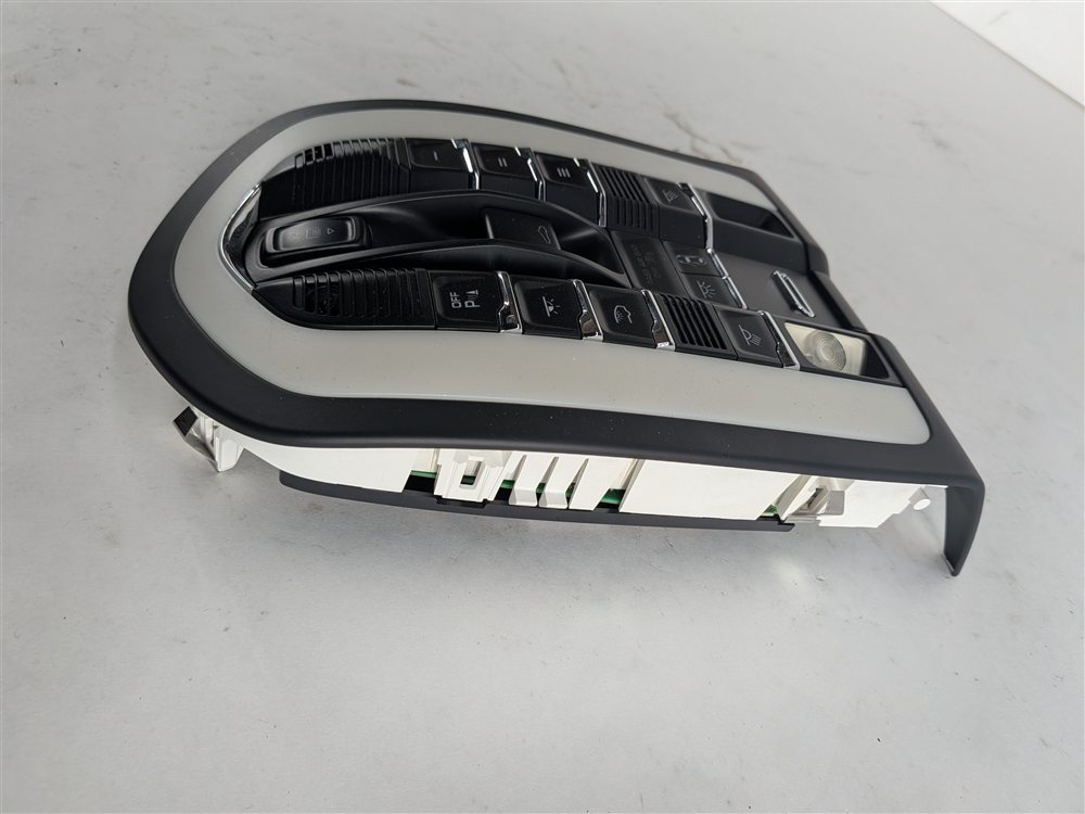 Thumbnail 5: 2010-2018 PORSCHE CAYENNE PANAMERA (958 970 G1) FRONT DOMELIGHT LAMP (Black)