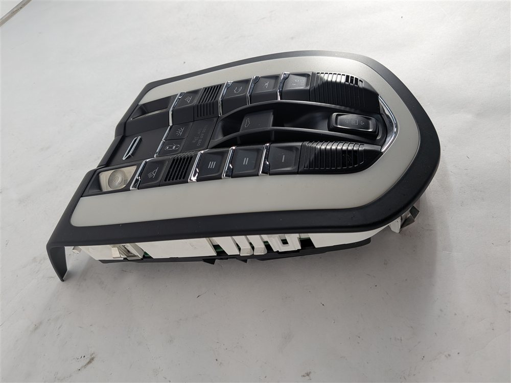Thumbnail 6: 2010-2018 PORSCHE CAYENNE PANAMERA (958 970 G1) FRONT DOMELIGHT LAMP (Black)