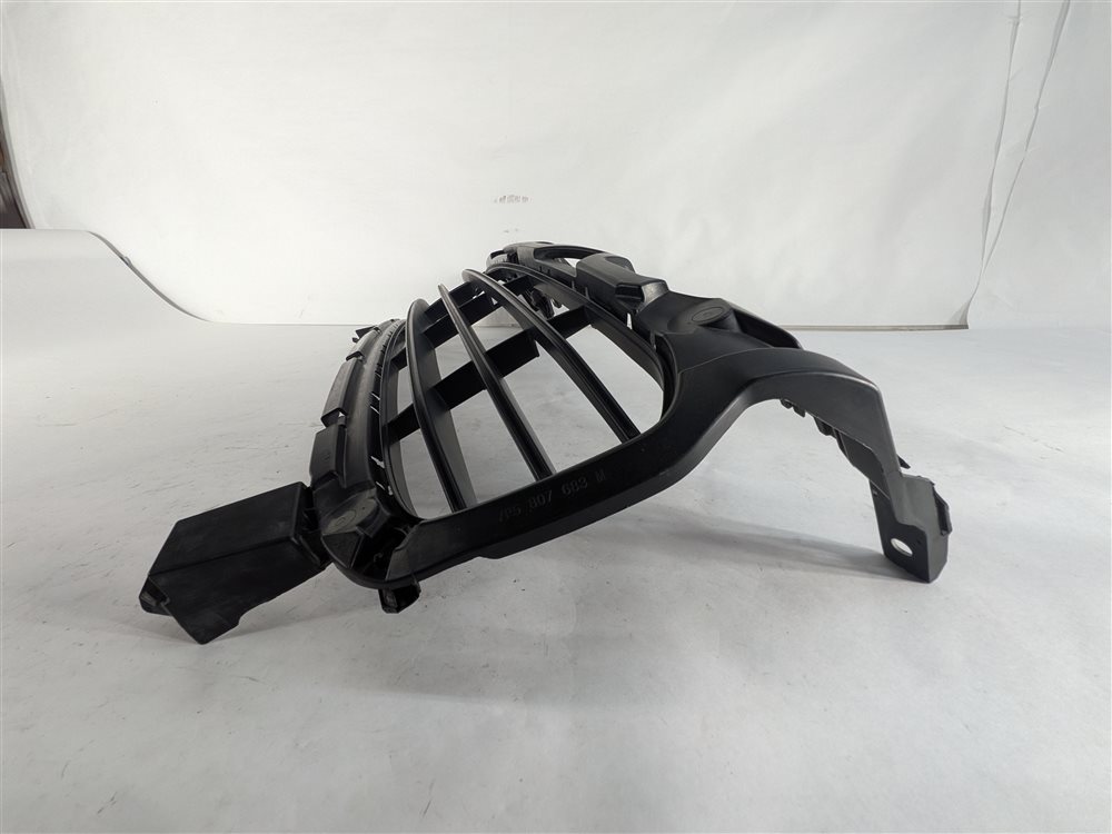 Thumbnail 5: 15-18 PORSCHE CAYENNE (958) FRONT LOWER BUMPER CENTER AIR VENT DUCT GRILLE TRIM