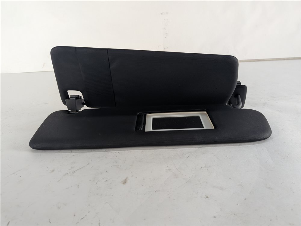 Thumbnail 2: 2015-2018 PORSCHE CAYENNE (958) RIGHT SUN VISOR ILLUMINATED w/ MIRROR (Black)