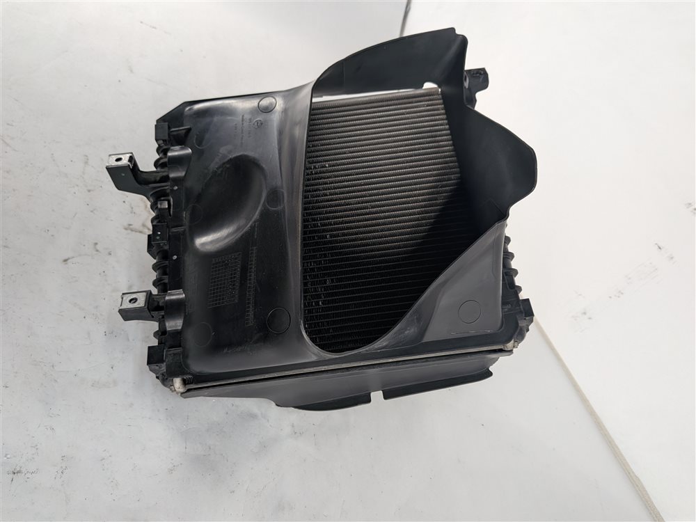 Thumbnail 4: 2011-2018 PORSCHE CAYENNE E-HYBRID (958) 3.0L ENGINE AUXILIARY RADIATOR COOLER
