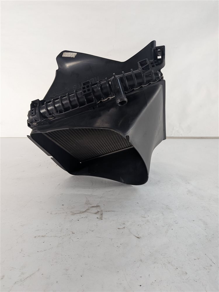 Thumbnail 6: 2011-2018 PORSCHE CAYENNE E-HYBRID (958) 3.0L ENGINE AUXILIARY RADIATOR COOLER