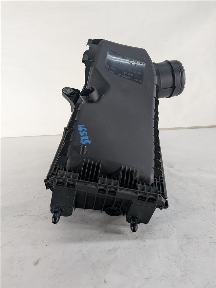 Thumbnail 2: 2011-2018 PORSCHE CAYENNE (958) 3.0L GAS HYBRID AIR INTAKE FILTER BOX CLEANER