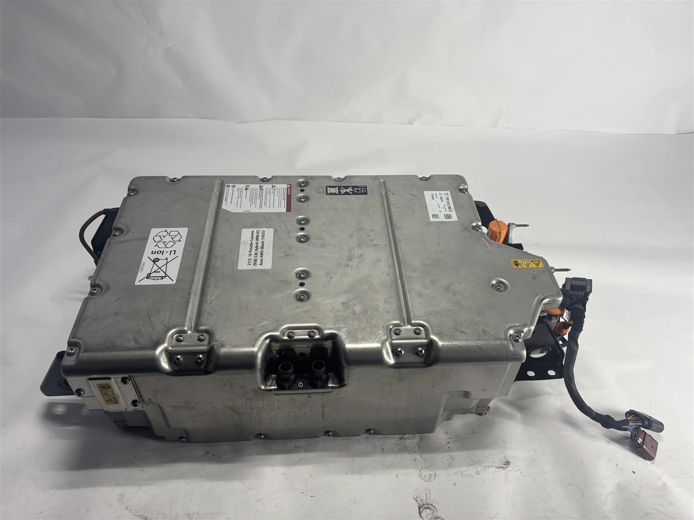 2011-2018 PORSCHE CAYENNE (958) HYBRID BATTERY ASSEMBLY 93% SOC