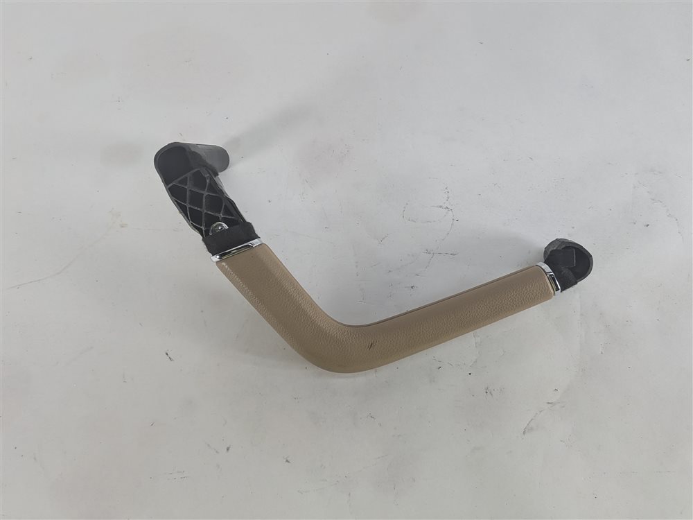 Thumbnail 3: 2016 PORSCHE CAYENNE (958) REAR RIGHT DOOR PULL GRAB HANDLE (LUXOR BEIGE)