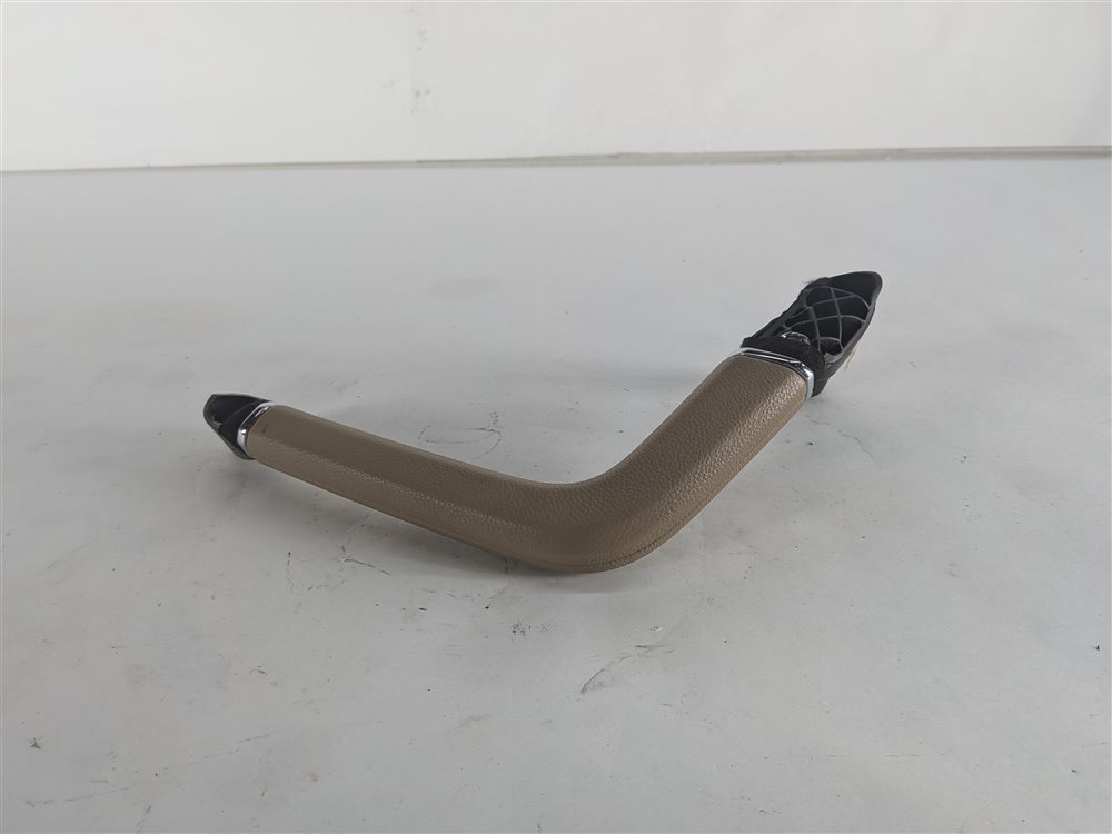 Thumbnail 2: 2016 PORSCHE CAYENNE 958 REAR LEFT INTERIOR DOOR PULL GRAB HANDLE (BEIGE)