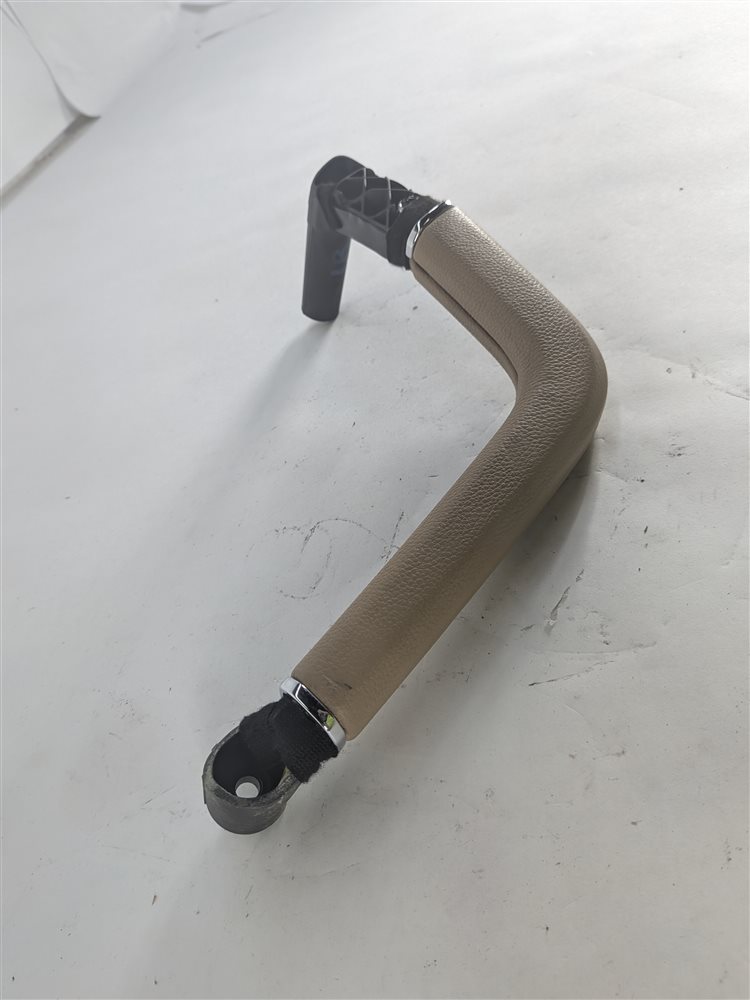 Thumbnail 5: 2016 PORSCHE CAYENNE 958 REAR LEFT INTERIOR DOOR PULL GRAB HANDLE (BEIGE)