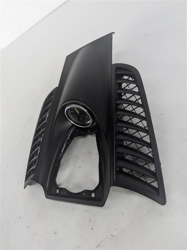Thumbnail 4: 2016 PORSCHE CAYENNE 958 CENTER DASH SPEAKER GRILLE COVER w/ CLOCK (BLACK)