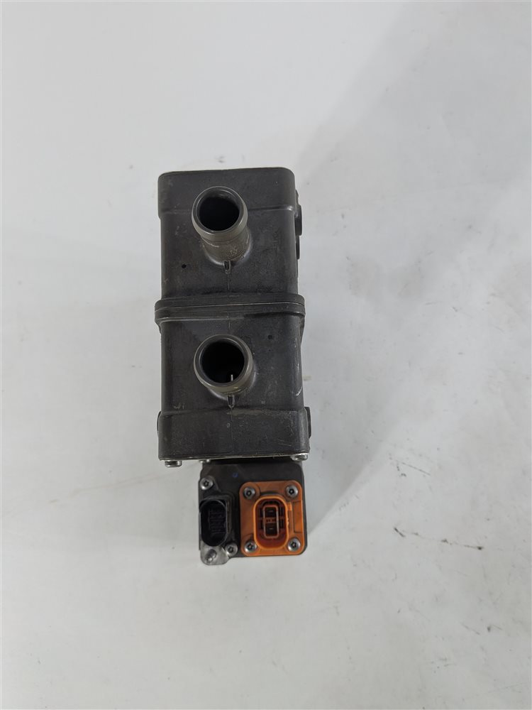 Thumbnail 3: 2016 PORSCHE CAYENNE (958) HYBRID HV HIGH VOLTAGE ELECTRIC COOLANT FLOW HEATER