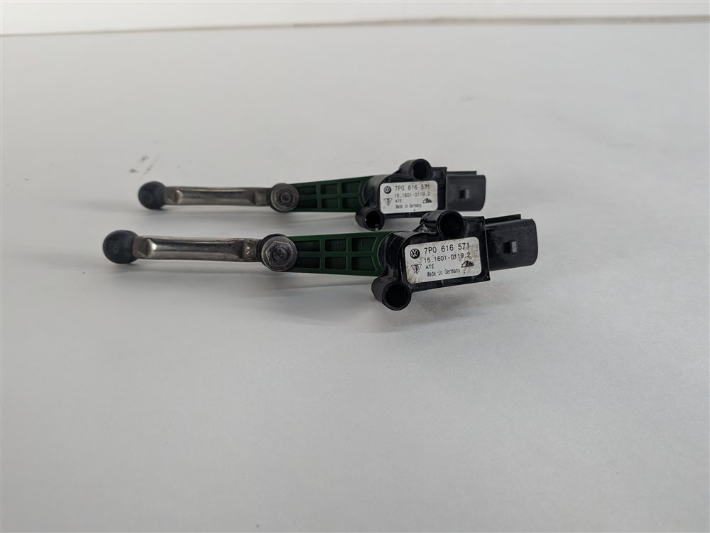 Thumbnail 2: 2016 PORSCHE CAYENNE (958) REAR LEFT/RIGHT SUSPENSION RIDE HEIGHT SENSOR SET/2