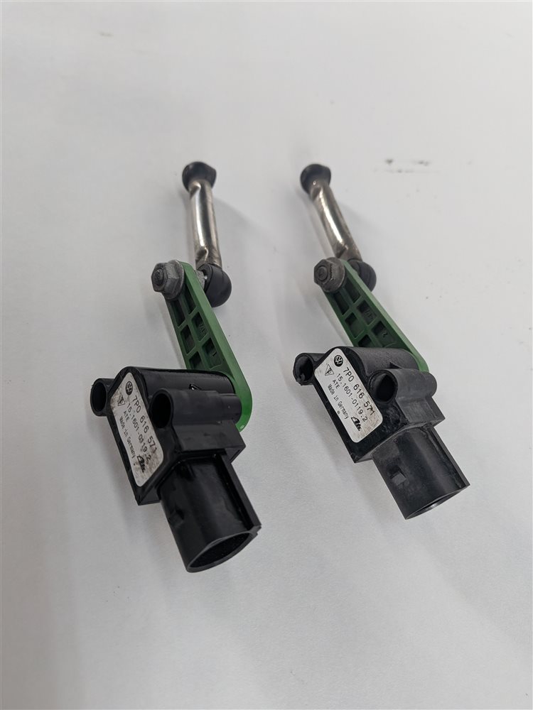 Thumbnail 4: 2016 PORSCHE CAYENNE (958) REAR LEFT/RIGHT SUSPENSION RIDE HEIGHT SENSOR SET/2