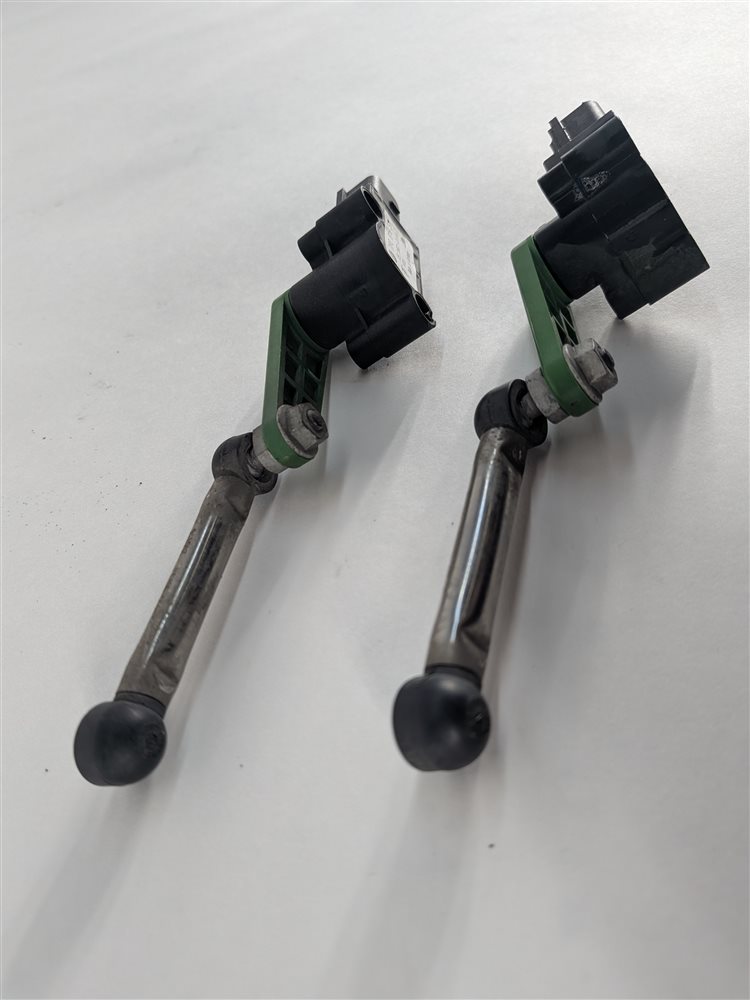 Thumbnail 5: 2016 PORSCHE CAYENNE (958) REAR LEFT/RIGHT SUSPENSION RIDE HEIGHT SENSOR SET/2