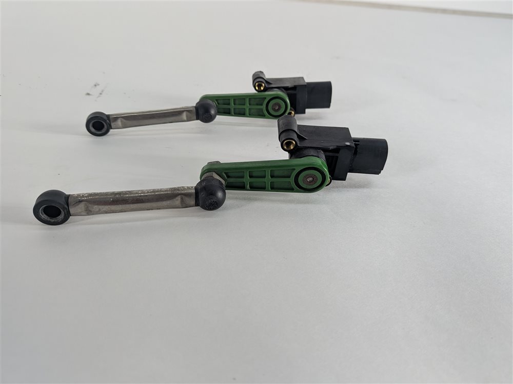 Thumbnail 6: 2016 PORSCHE CAYENNE (958) REAR LEFT/RIGHT SUSPENSION RIDE HEIGHT SENSOR SET/2