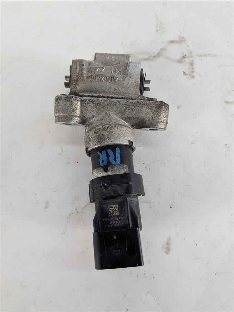 Thumbnail 3: 2016 PORSCHE CAYENNE 958 REAR RIGHT ELECTRONIC PARK PARKING BRAKE ACTUATOR MOTOR