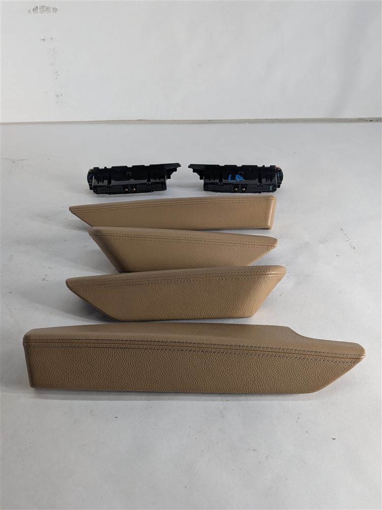 Thumbnail 6: 2016 PORSCHE CAYENNE (958) INTERIOR DOOR ARMREST PULL HANDLE TRIM SET/6 (Beige)