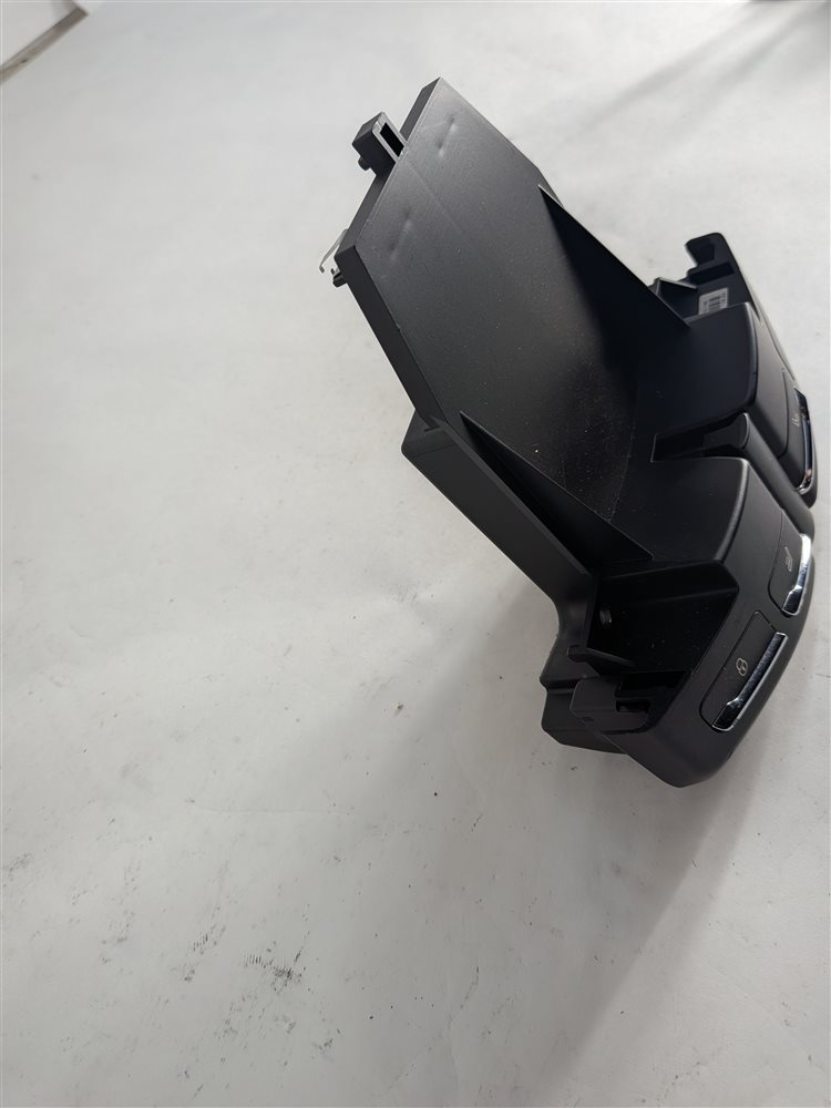 Thumbnail 5: 2016 PORSCHE CAYENNE 958 CENTER CONSOLE CENTRAL LOCK HEATED SEAT SWITCH PANEL