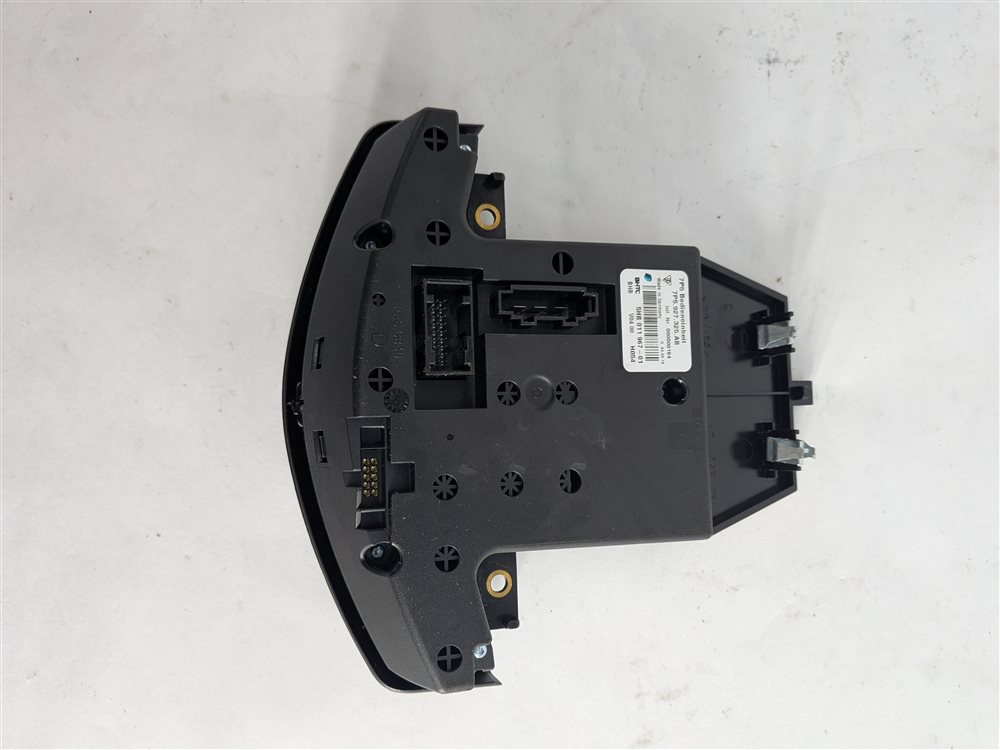 Thumbnail 6: 2016 PORSCHE CAYENNE 958 CENTER CONSOLE CENTRAL LOCK HEATED SEAT SWITCH PANEL