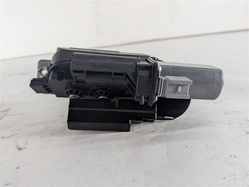 Thumbnail 6: 2016 PORSCHE CAYENNE 958 REAR LIFTGATE TAILGATE DOOR LOCK LATCH ACTUATOR MOTOR