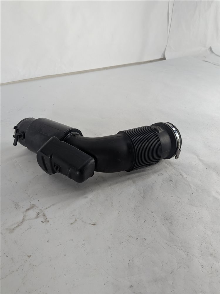 2016 PORSCHE CAYENNE (958) AIR CLEANER INTAKE HOSE DUCT TUBE PIPE SNORKEL