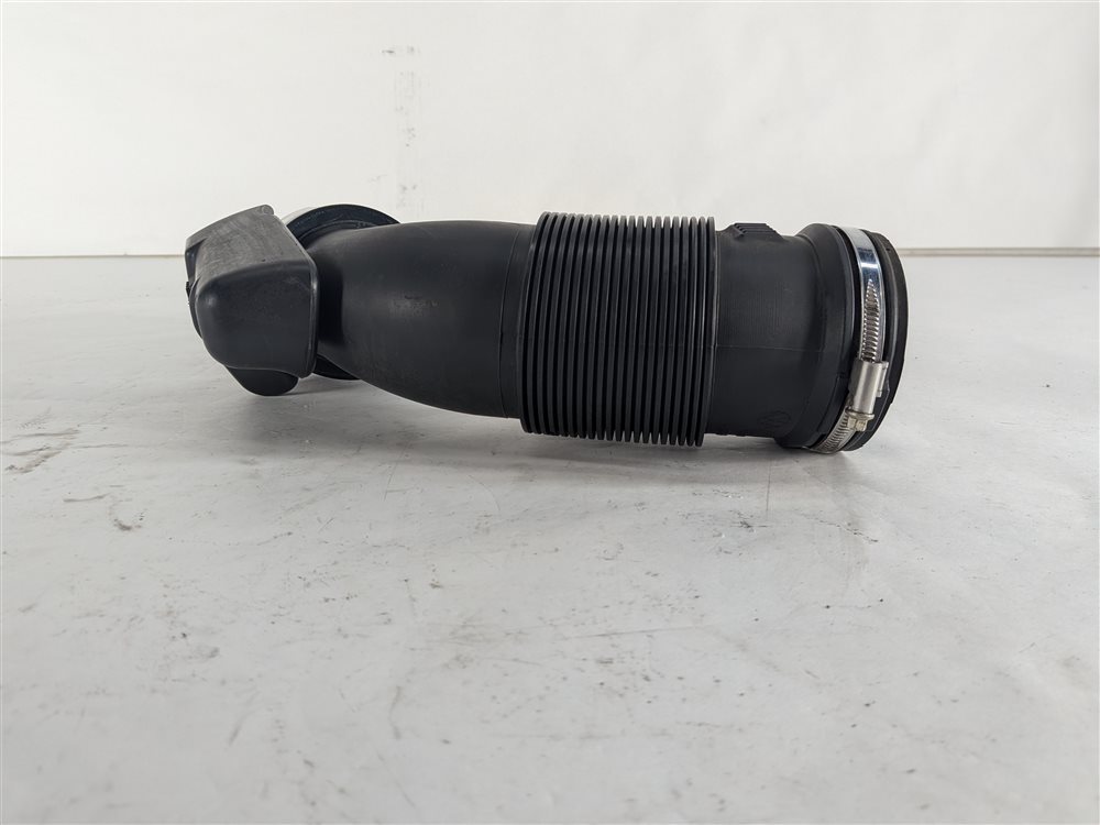 Thumbnail 2: 2016 PORSCHE CAYENNE (958) AIR CLEANER INTAKE HOSE DUCT TUBE PIPE SNORKEL
