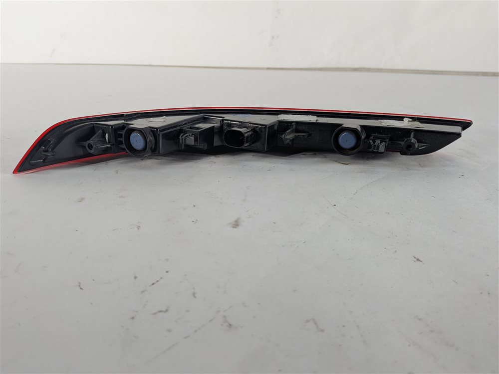 Thumbnail 6: 15-18 PORSCHE CAYENNE (958) REAR RIGHT PASSENGER LOWER BUMPER TAILLIGHT LAMP
