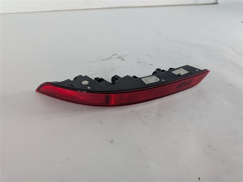 15-18 PORSCHE CAYENNE (958) REAR LEFT DRIVER LOWER BUMPER TAILLIGHT LIGHT LAMP