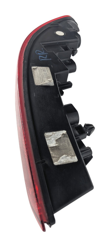 Thumbnail 4: 15-18 PORSCHE CAYENNE (958) REAR RIGHT PASSENGER LOWER BUMPER TAILLIGHT LAMP