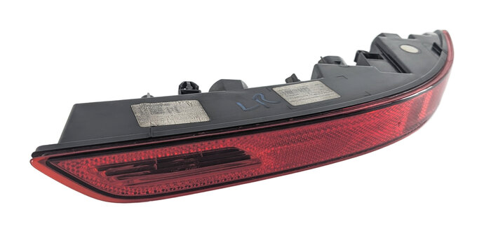15-18 PORSCHE CAYENNE (958) REAR LEFT DRIVER LOWER BUMPER TAILLIGHT LIGHT LAMP
