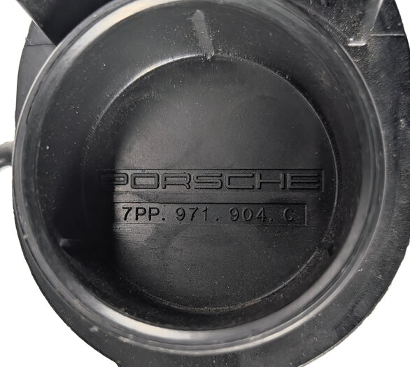 Thumbnail 10: 11-18 PORSCHE CAYENNE 958 HYBRID EV CHARGER PORT ACCESS DOOR w/ HOUSING (Black)