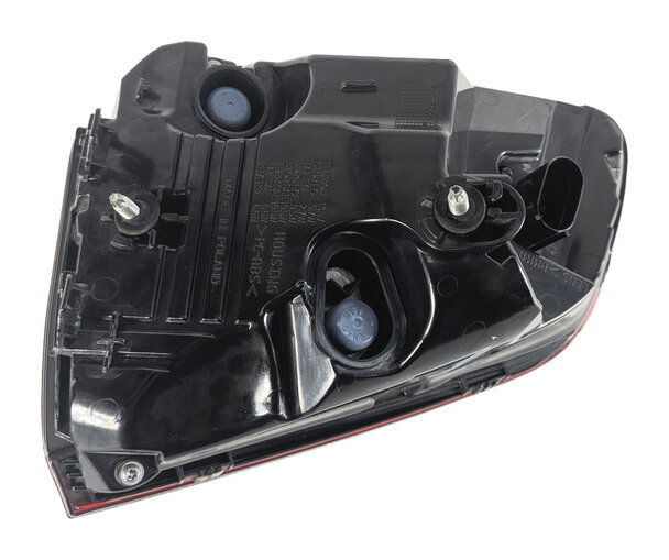 Thumbnail 6: 2015-2018 PORSCHE CAYENNE (958) REAR LEFT DRIVER INNER TAILLIGHT LIGHT LAMP