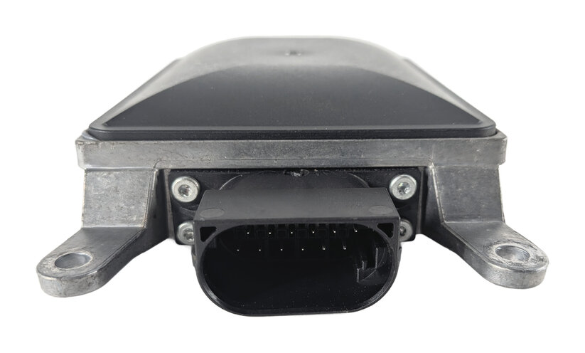 Thumbnail 2: 2011-2016 PORSCHE CAYENNE (958) RIGHT PASSENGER REAR BLIND SPOT RADAR MODULE