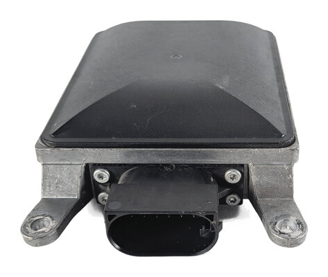 Thumbnail 2: 2011-2016 PORSCHE CAYENNE (958) LEFT DRIVER REAR BLIND SPOT RADAR MODULE